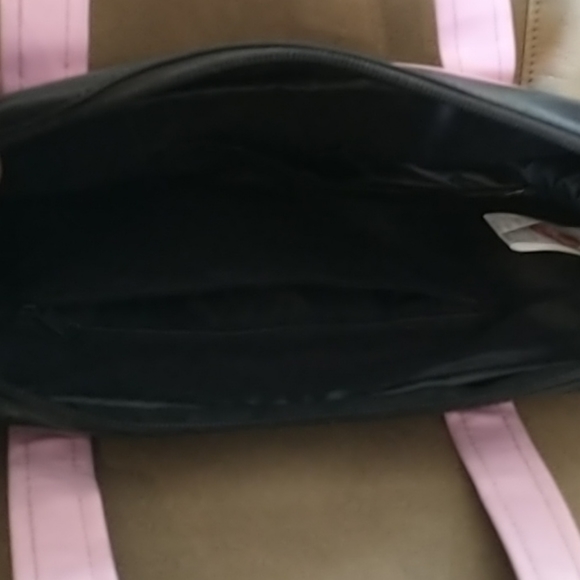 NWOT Philcos Skull and Crossbone PVC Handbag - Picture 4 of 4